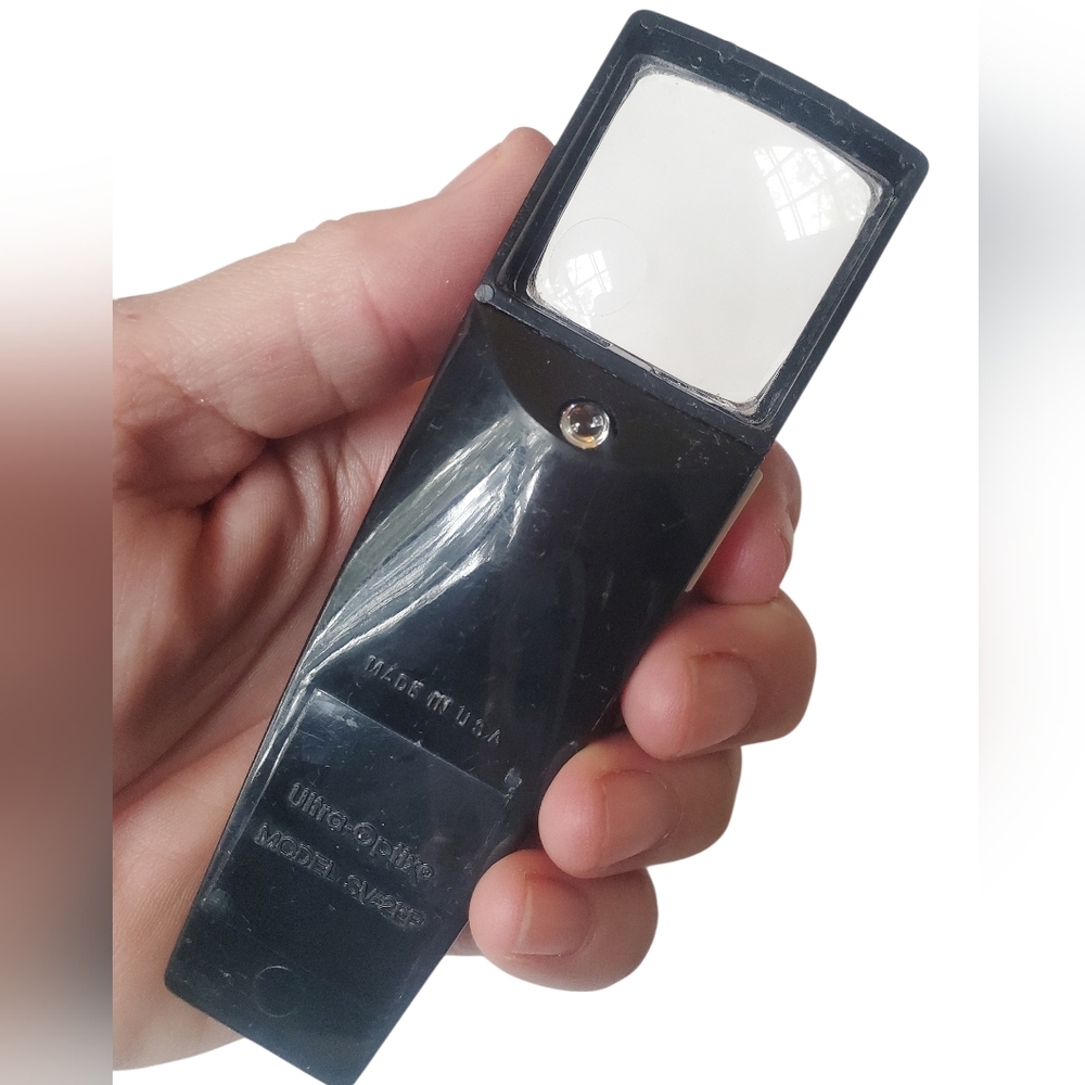 UltraOptix Lighted Pocket Magnifier. Model SV-2RP. Made In USA